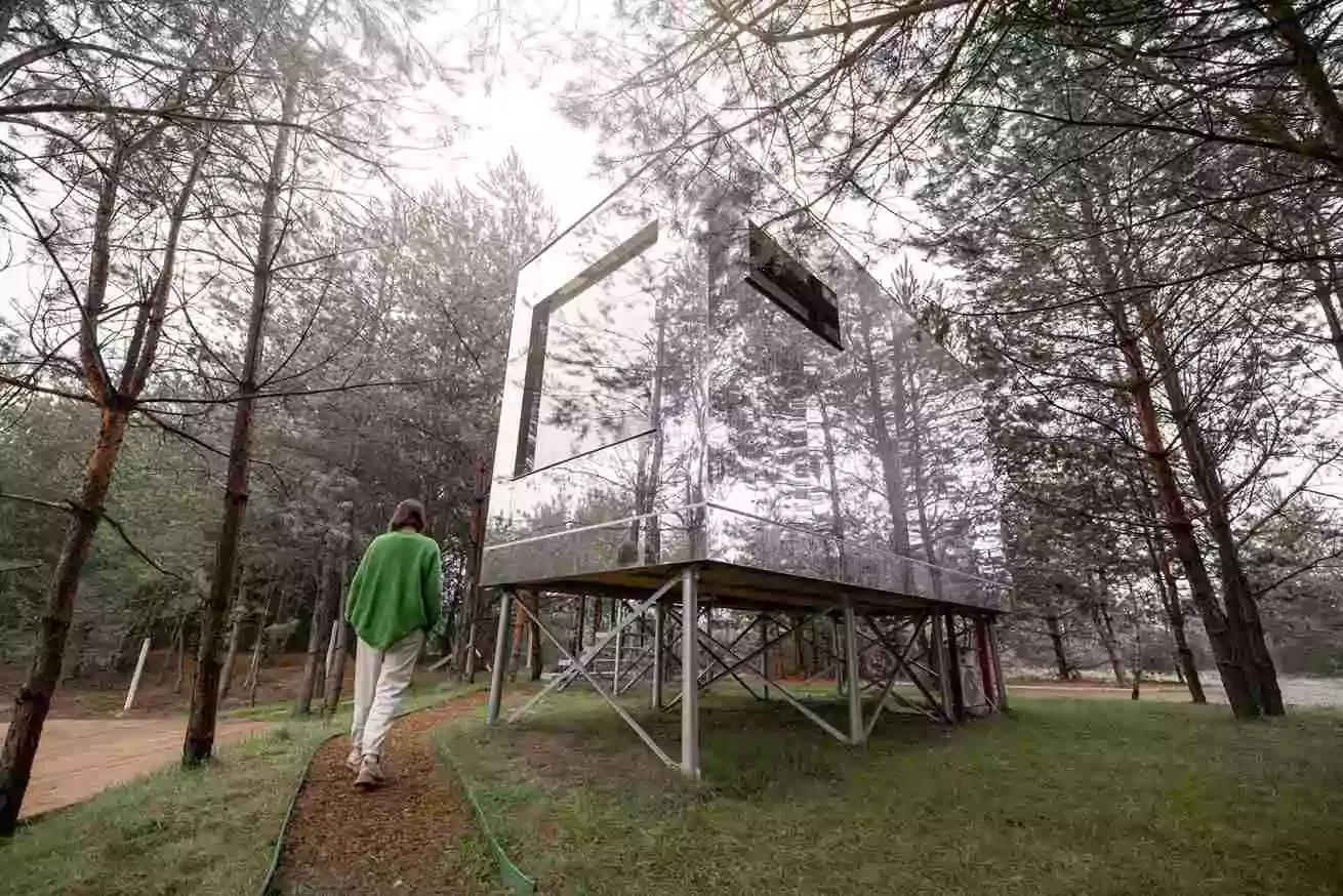 Designing for Sustainability: Using AI to Create Eco-Friendly Spaces